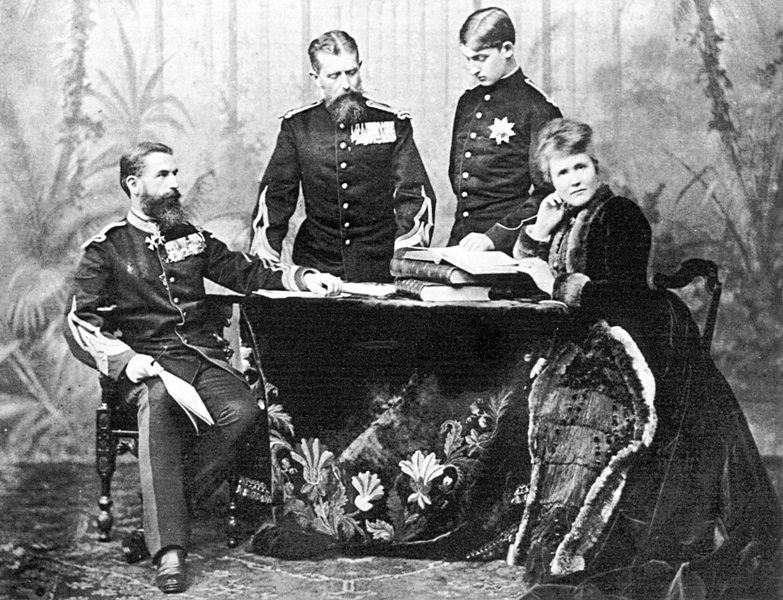 The Romanian royal family — King Carol I and his heirs